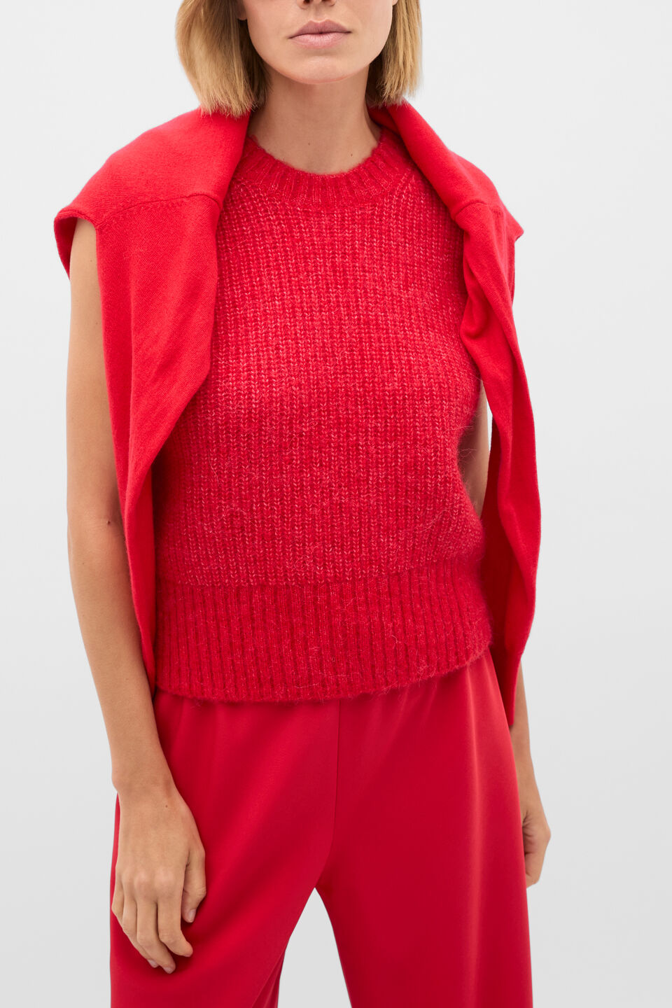 Lofty Neat Vest  Poppy