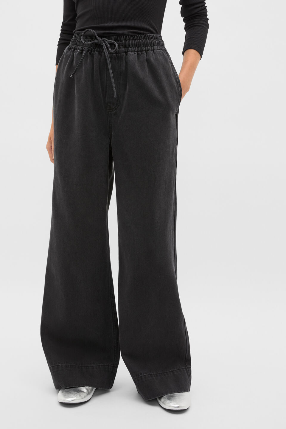 Elasticated Wide Leg Jean  Washed Black