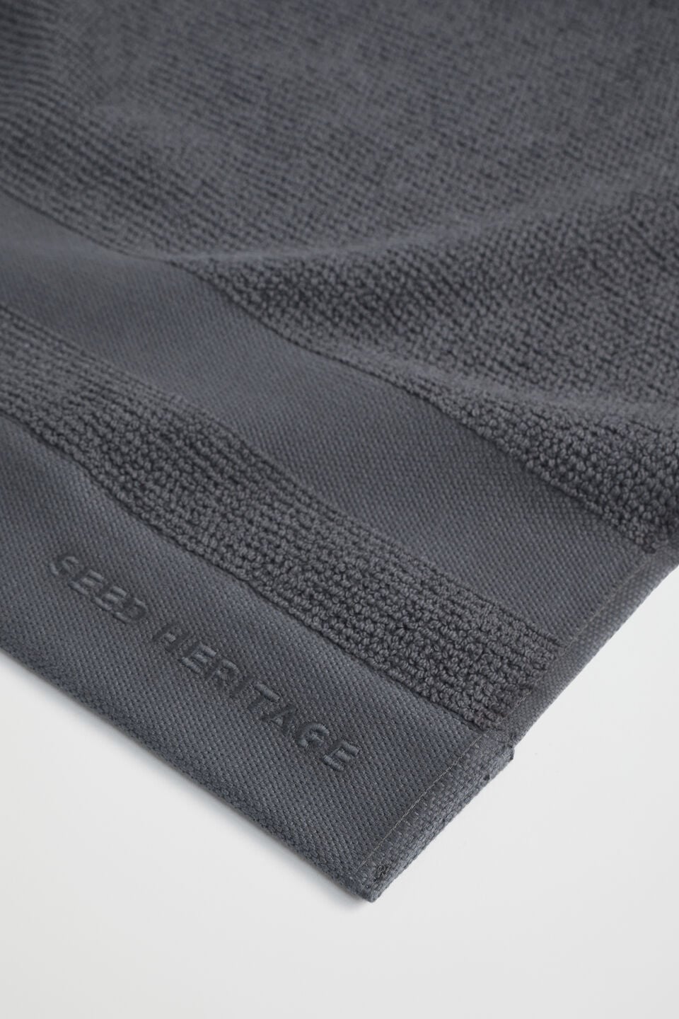 Luca Cotton Bath Sheet  Graphite