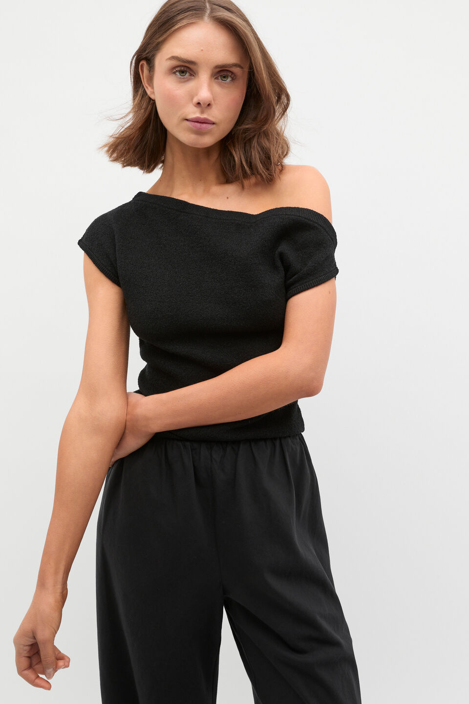 Drape Shoulder Knit  Black