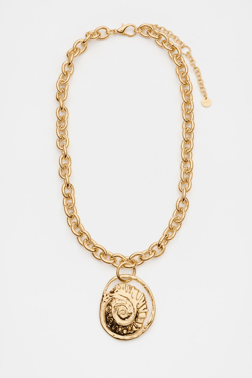 Shell Pendant Necklace  Gold