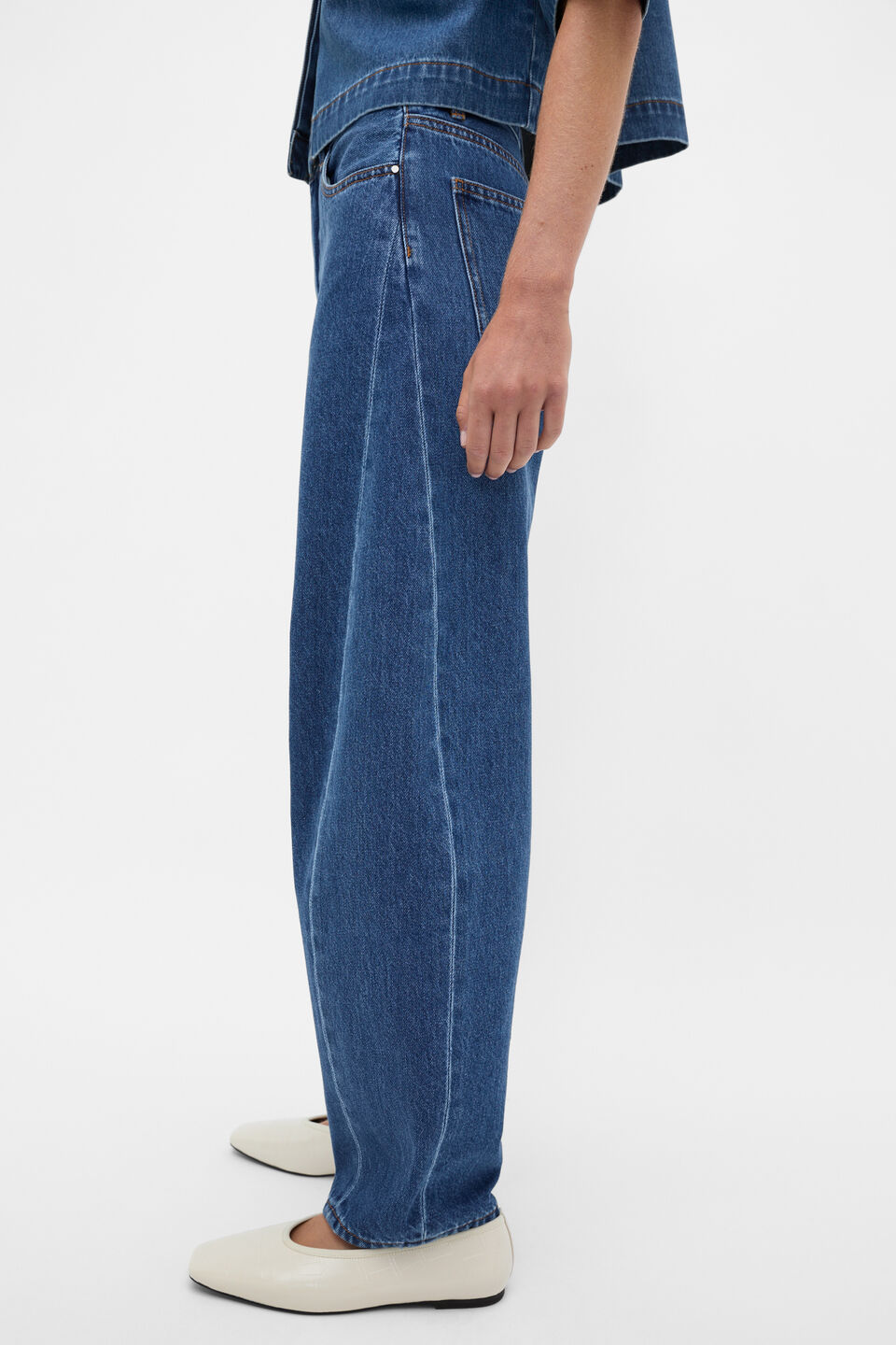 High Waisted Barrel Leg Jean  Heritage Wash