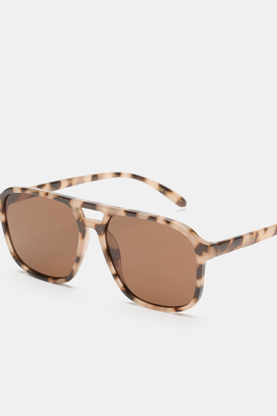 Lucy Navigator Sunglasses  Milky Tort