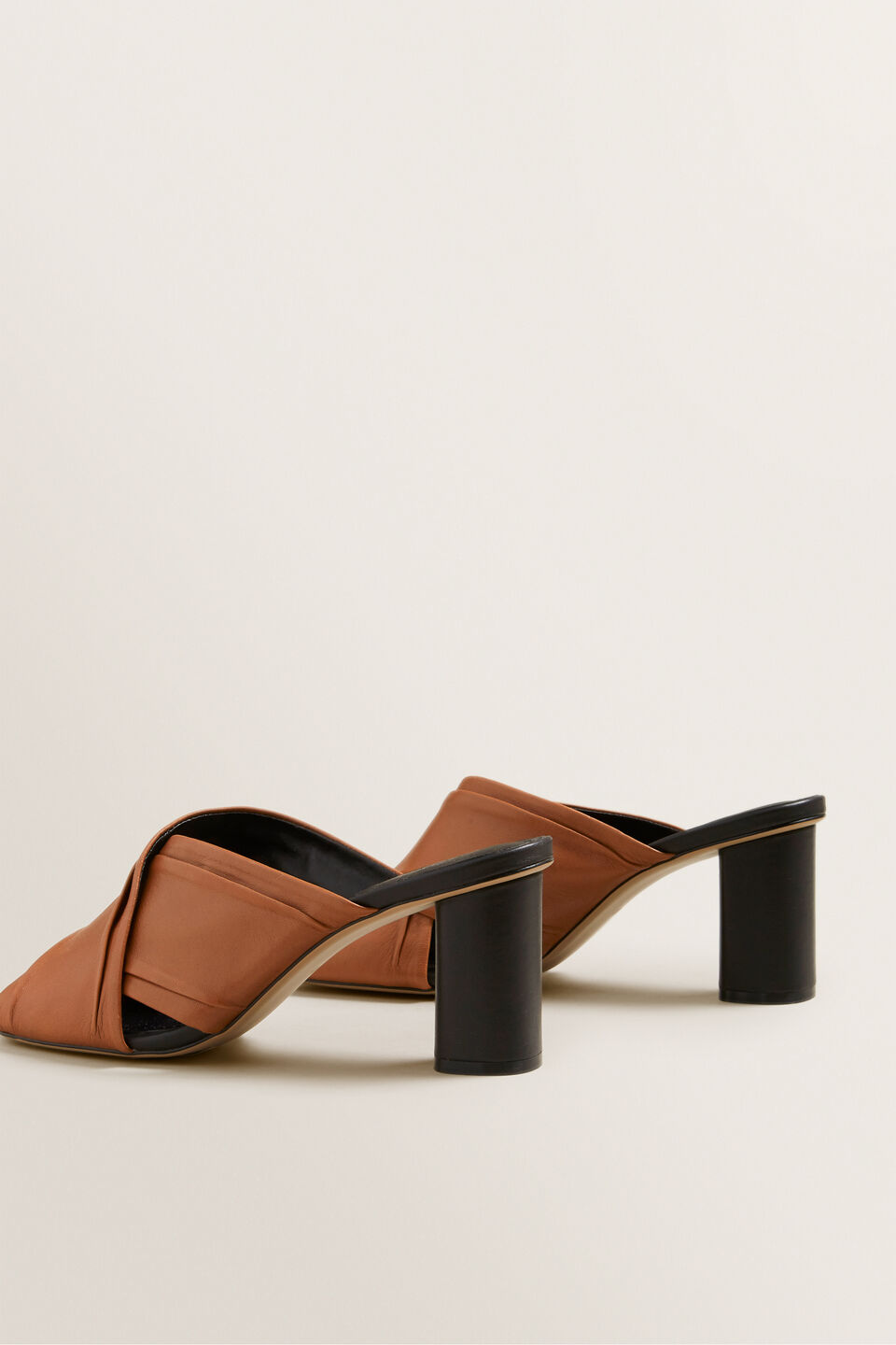 Ava Cross Over Heel  