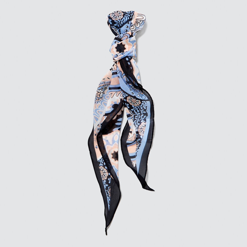 Diamond Neck Scarf  
