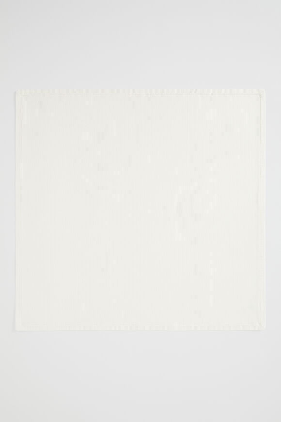 Core Knitted Blanket  Nb Canvas  hi-res