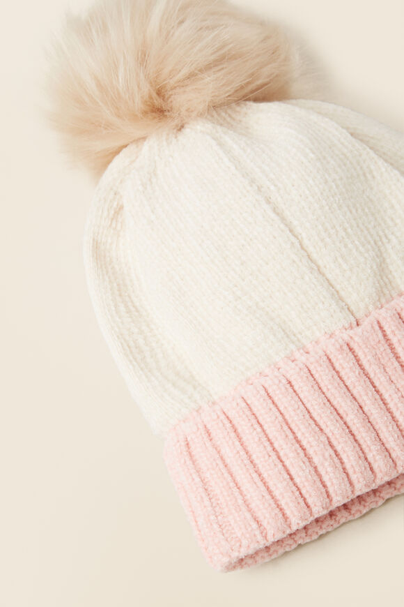 Initial Beanie   G  hi-res