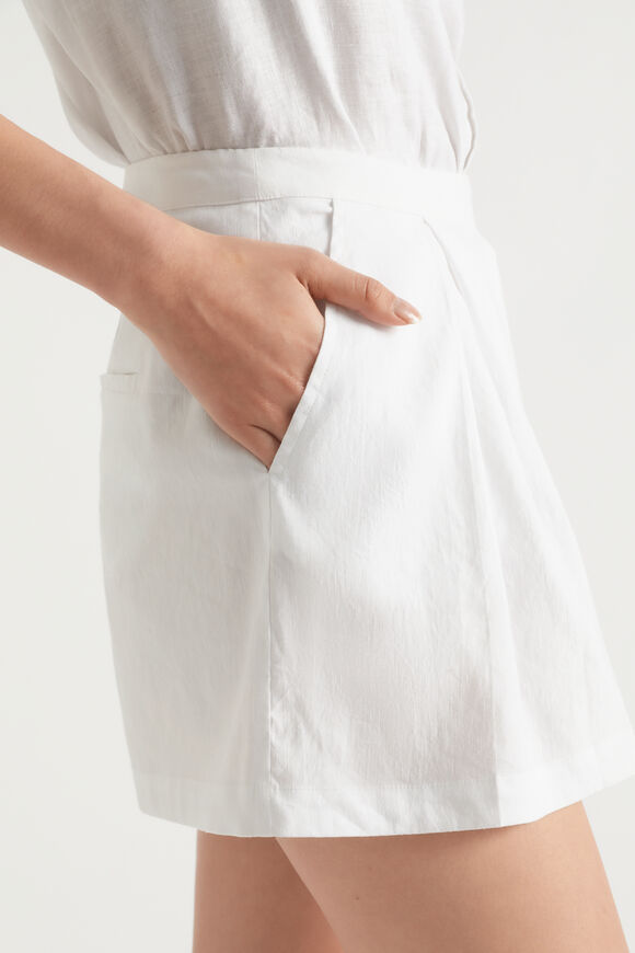 Pleat Front Short  Whisper White  hi-res