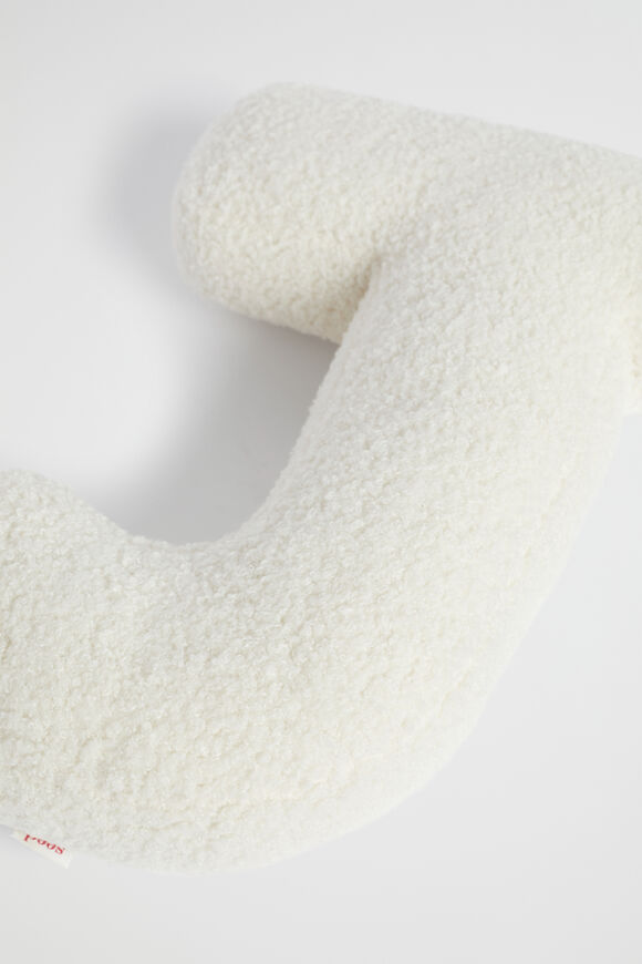 Initial Cushion  J  hi-res