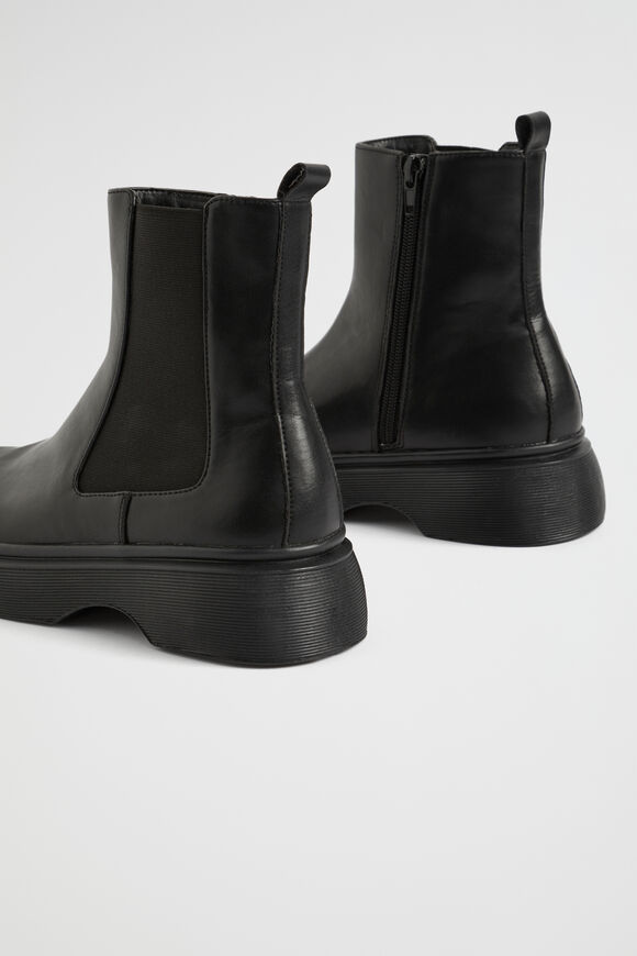 Gusset Boot  Black  hi-res