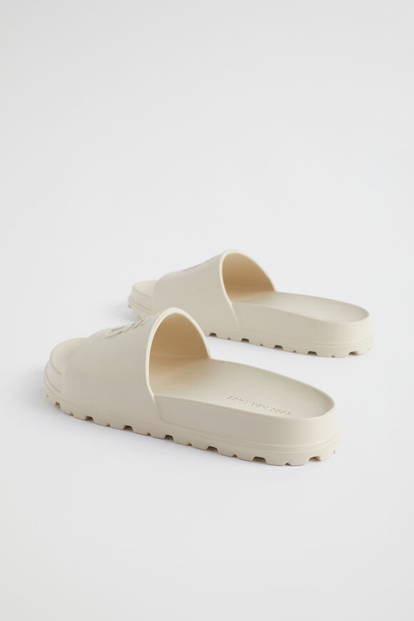 Quad Logo Slide  Sand  hi-res
