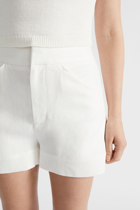 Linen Tailored Short  Cloud Cream  hi-res