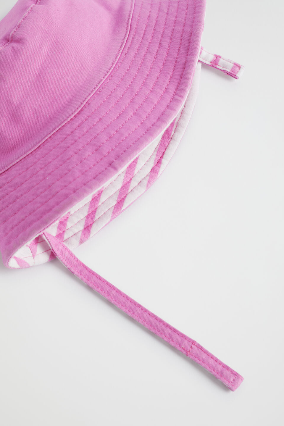 Initial Sun Hat  C