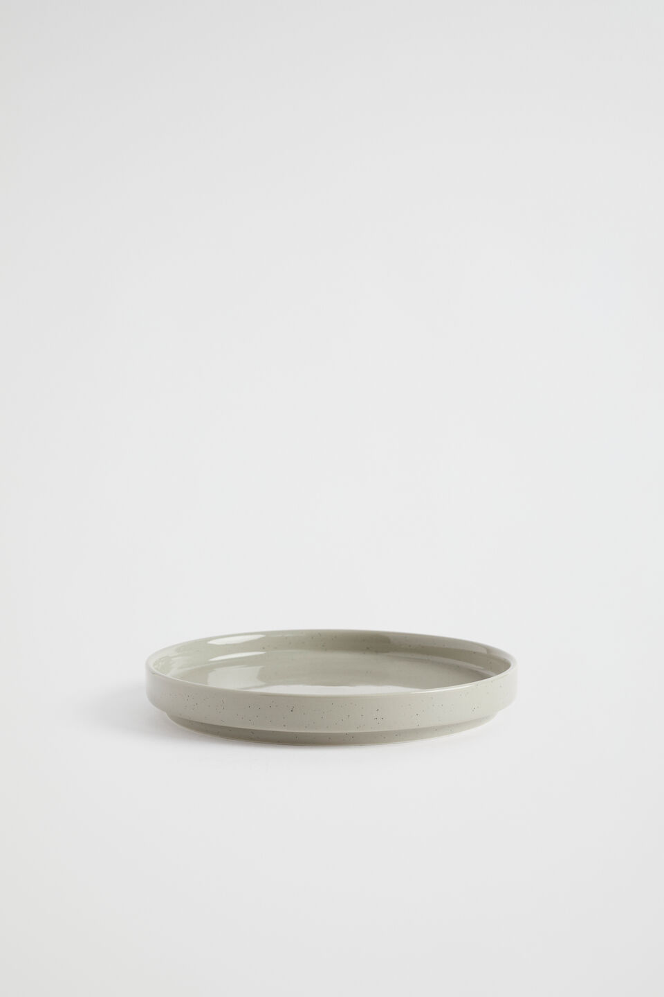 Ava Side Plate  Putty