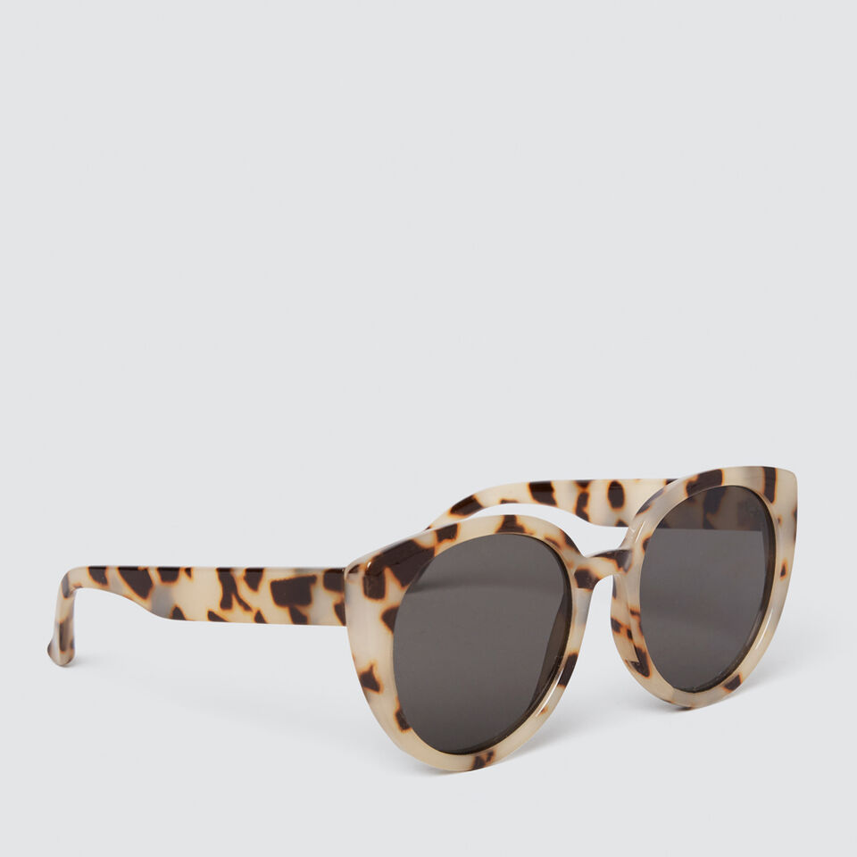 Oversized Cat Eye Sunglasses  