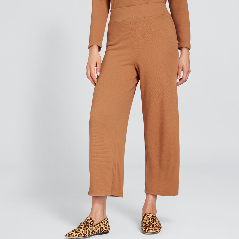 Relaxed Textured Pant  