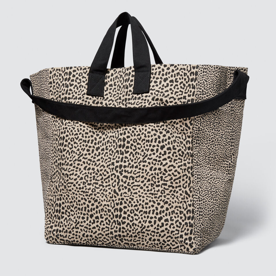 Sports Leisure Tote  