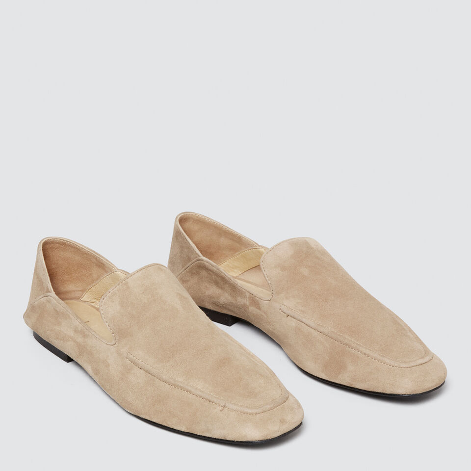 Lucy Loafer  6