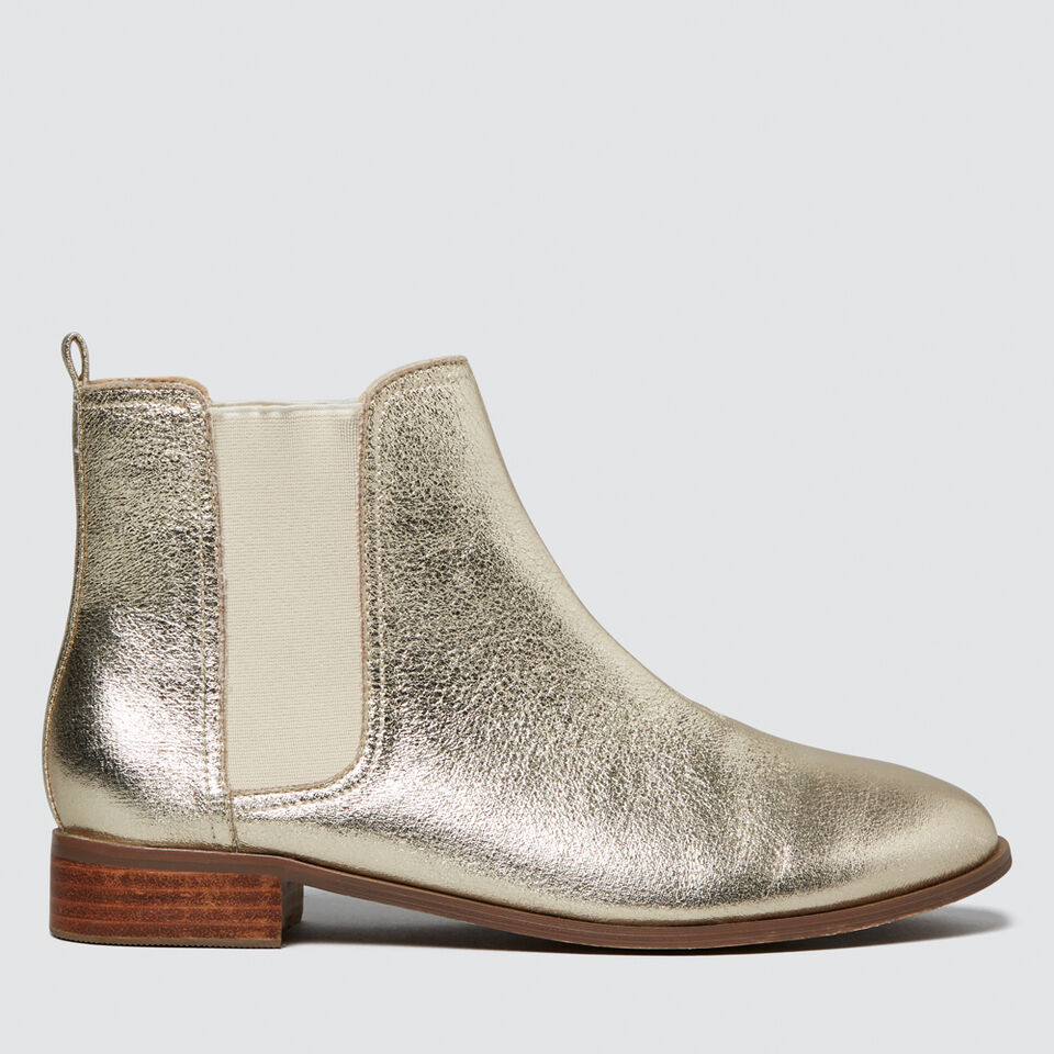 Gold Boot  9