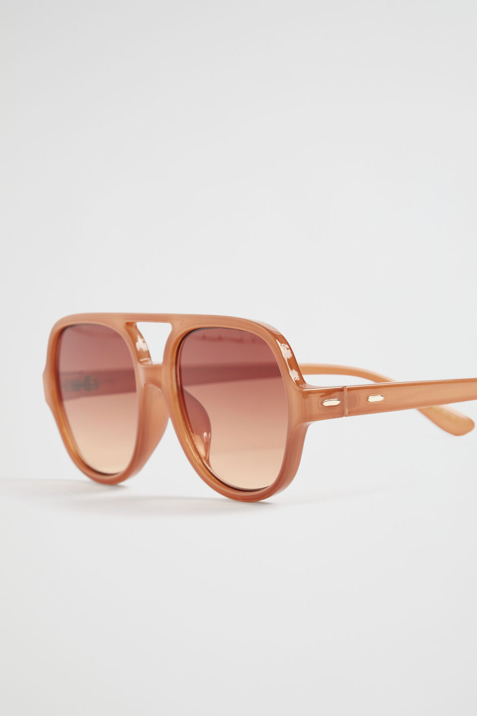 Percy Navigator Sunglasses  Chestnut