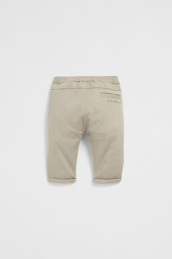 Core Logo Chino  Light Oak  hi-res