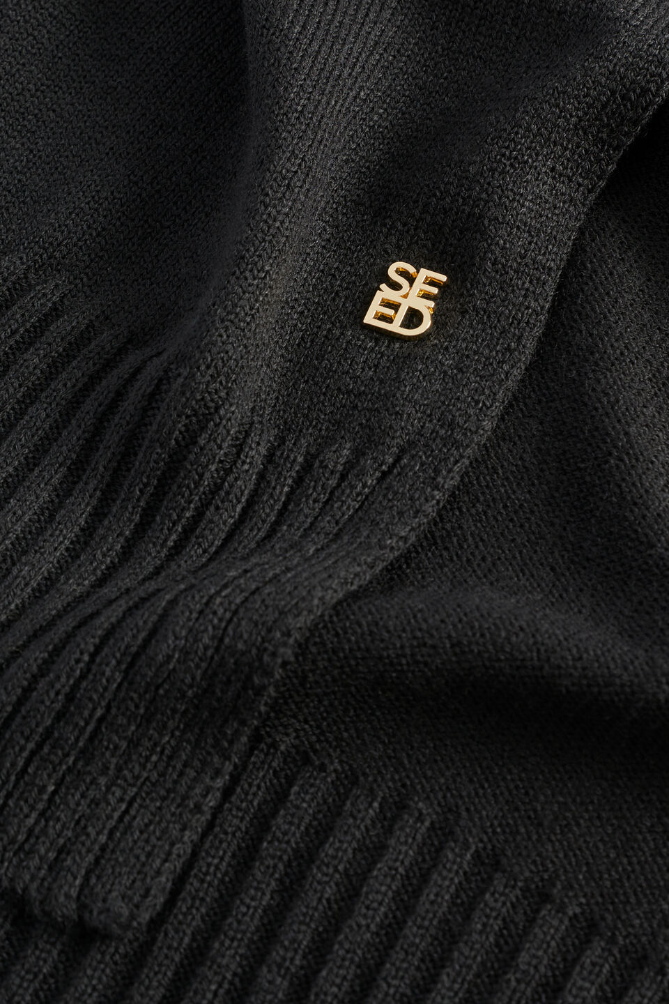 Logo Detail Wool Scarf  Black