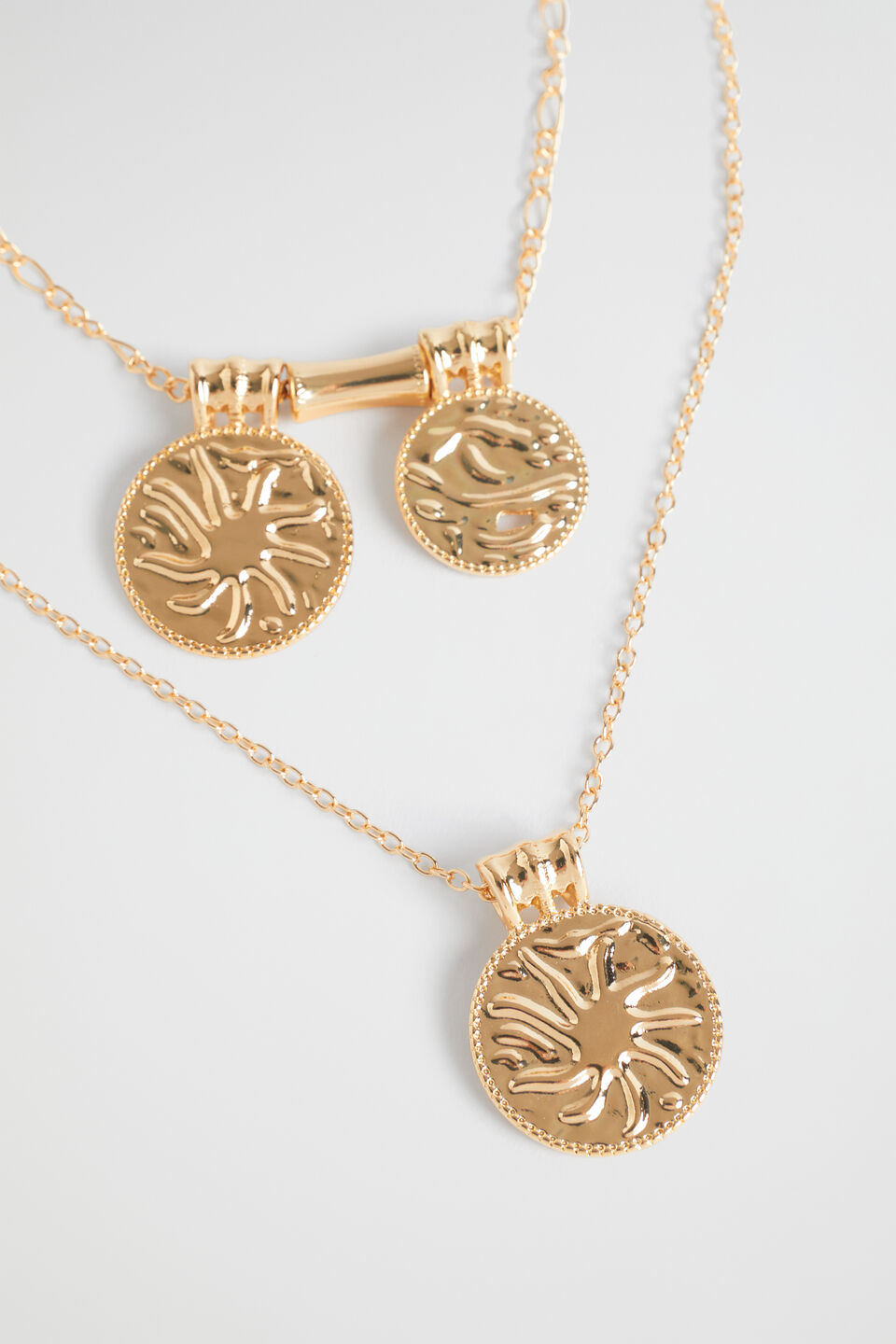 Medallion Layered Necklace  Gold