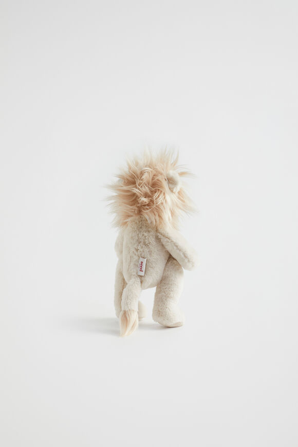 Leo Lion  Oatmeal  hi-res