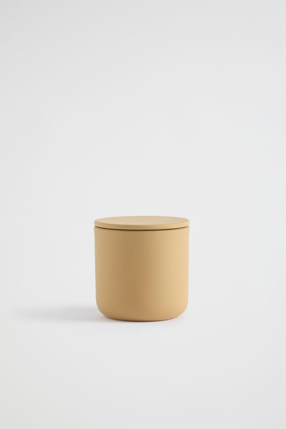 Ezra Vessel  Honey Gold  hi-res