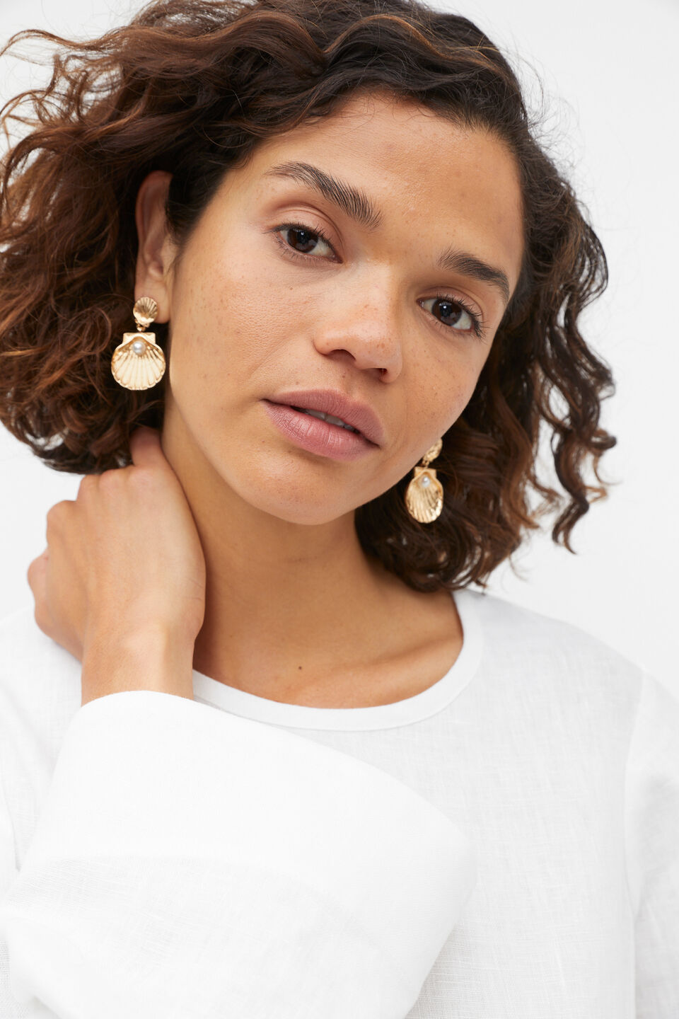 Shell Pearl Earring  Gold