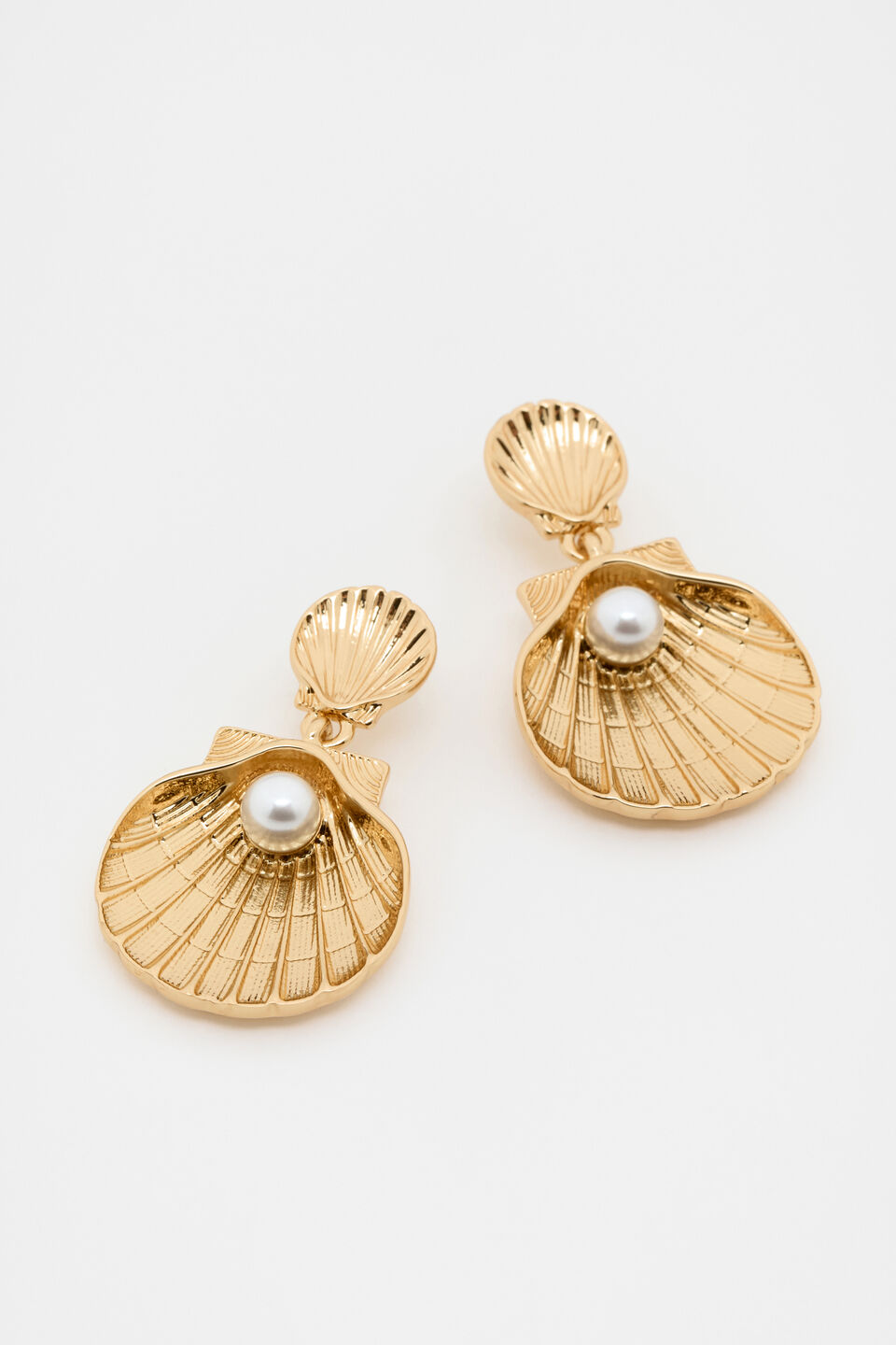 Shell Pearl Earring  Gold