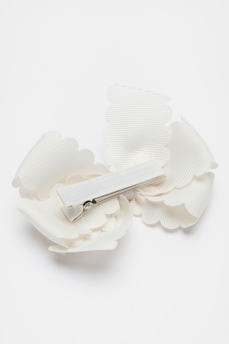 Scallop Grosgrain Bow  Milk