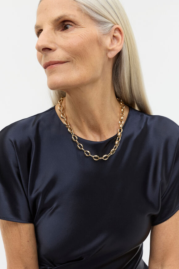 Luxe Round Link Necklace  Gold  hi-res