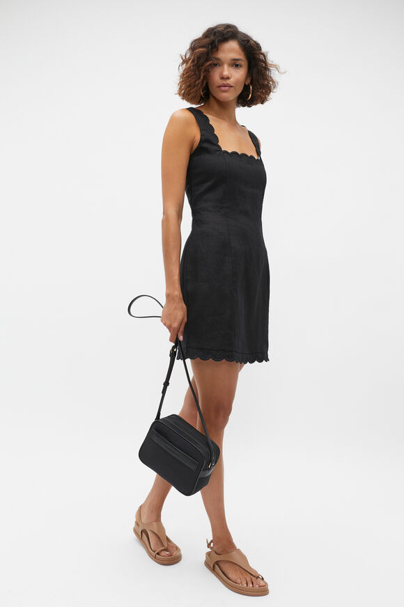 Seed Essential Camera Bag  Black  hi-res