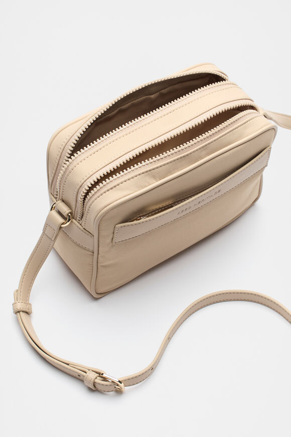 Seed Essential Camera Bag  Nougat  hi-res