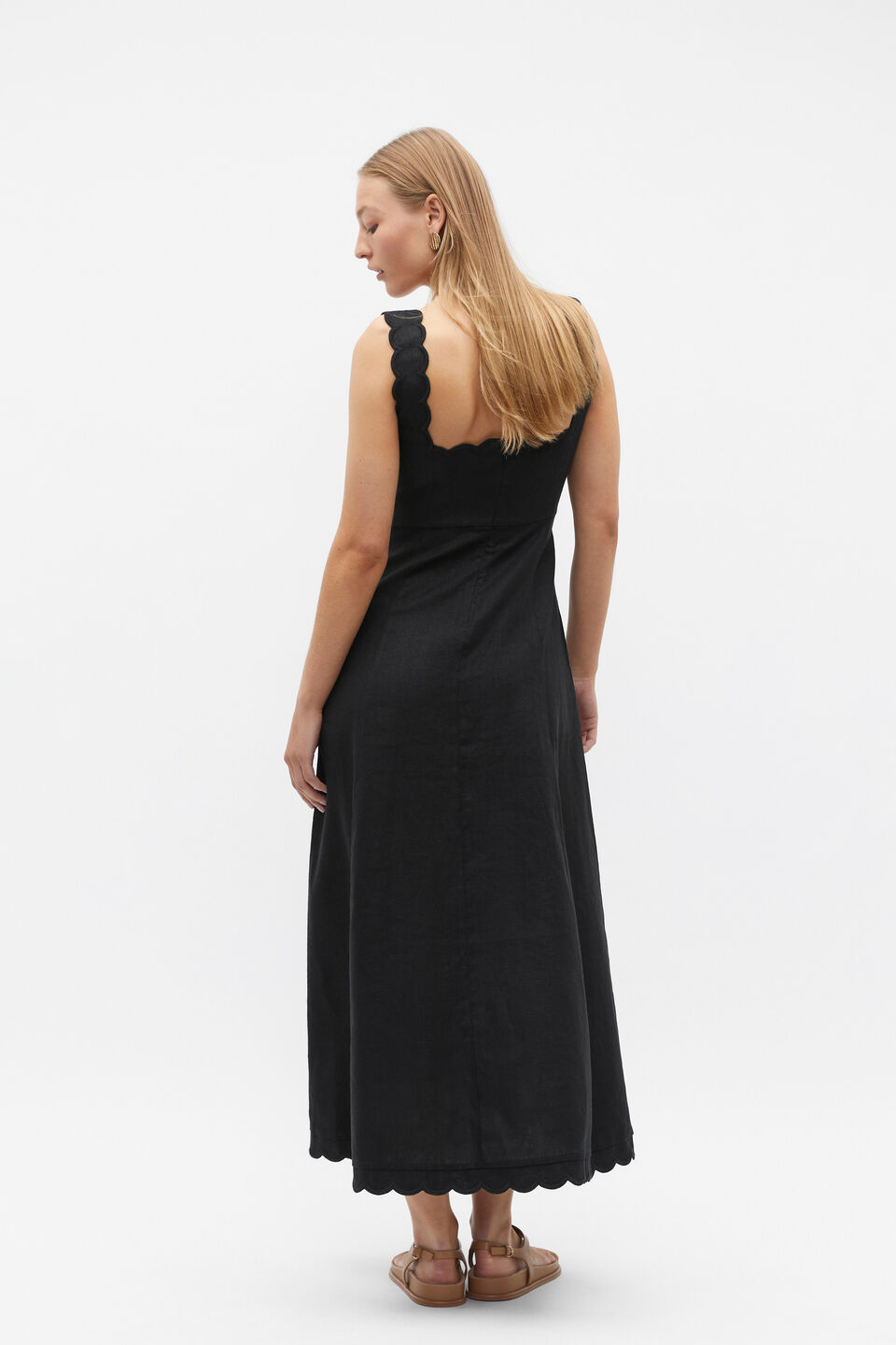 Scallop Swing Midi Dress  Black