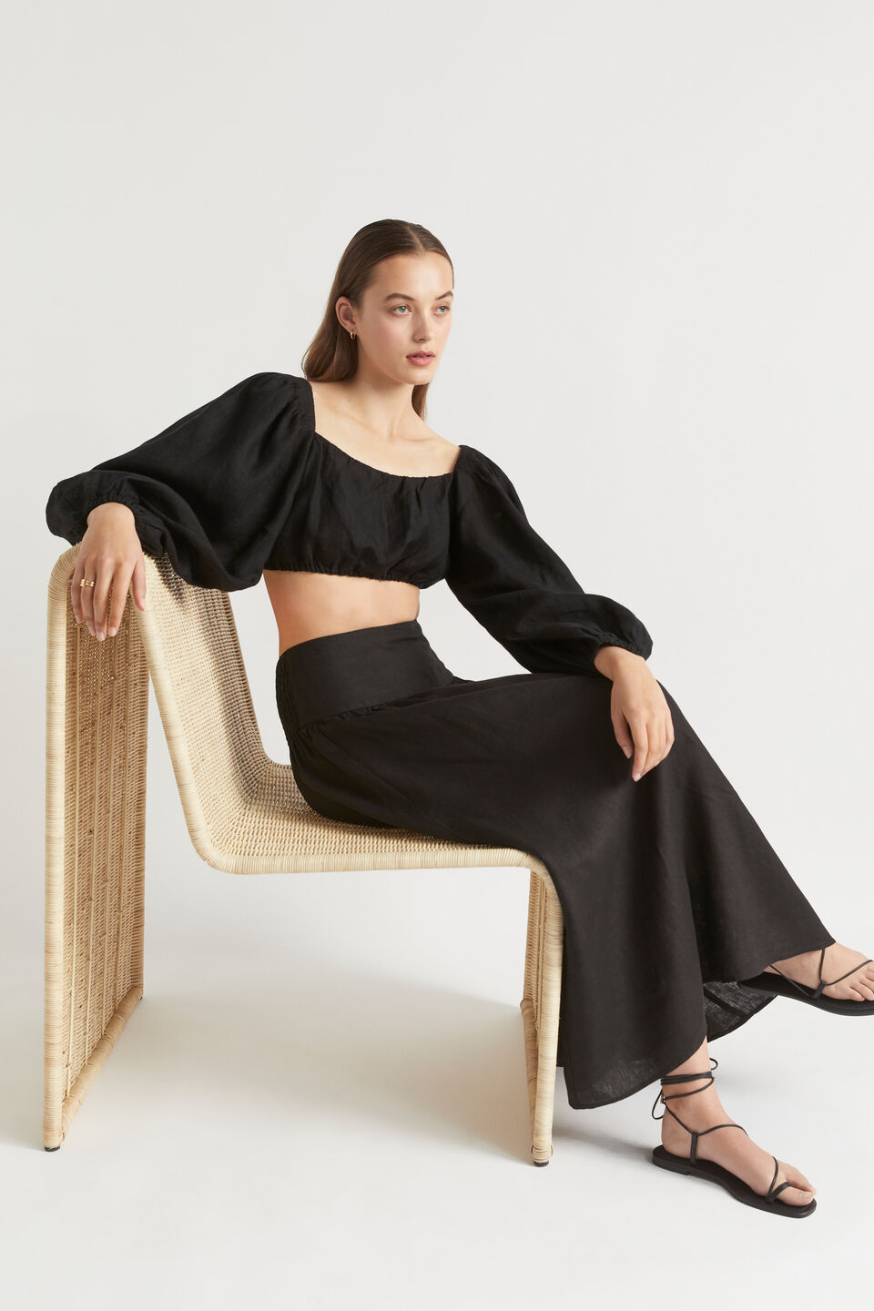 Linen Pintuck Detail Top  Black