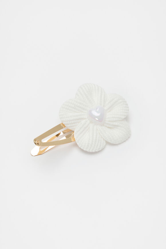 Cord Flower Heart Pearl Snap  Classic Cream  hi-res