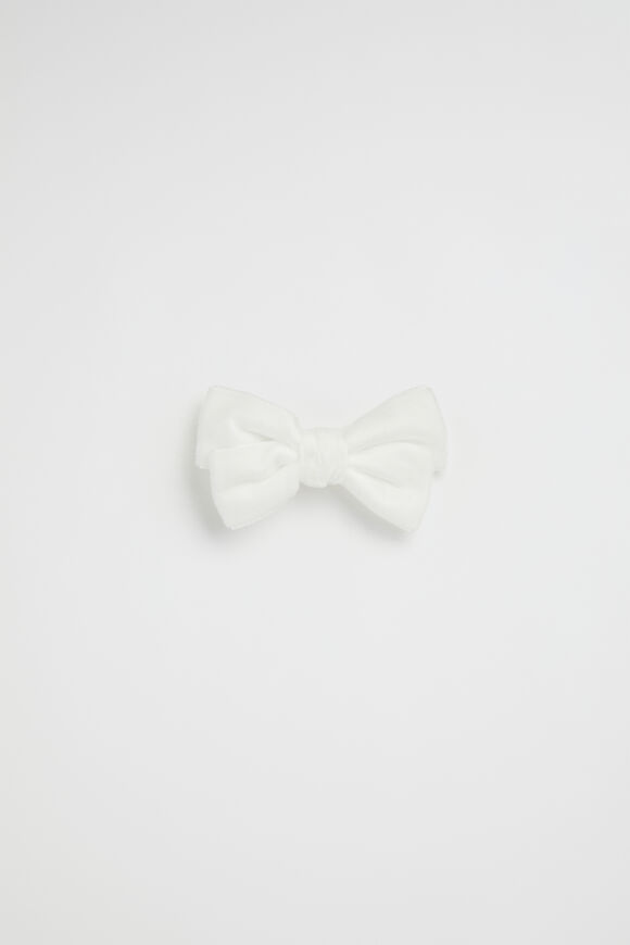 Large Velvet Bow Duck Clip  Creme  hi-res