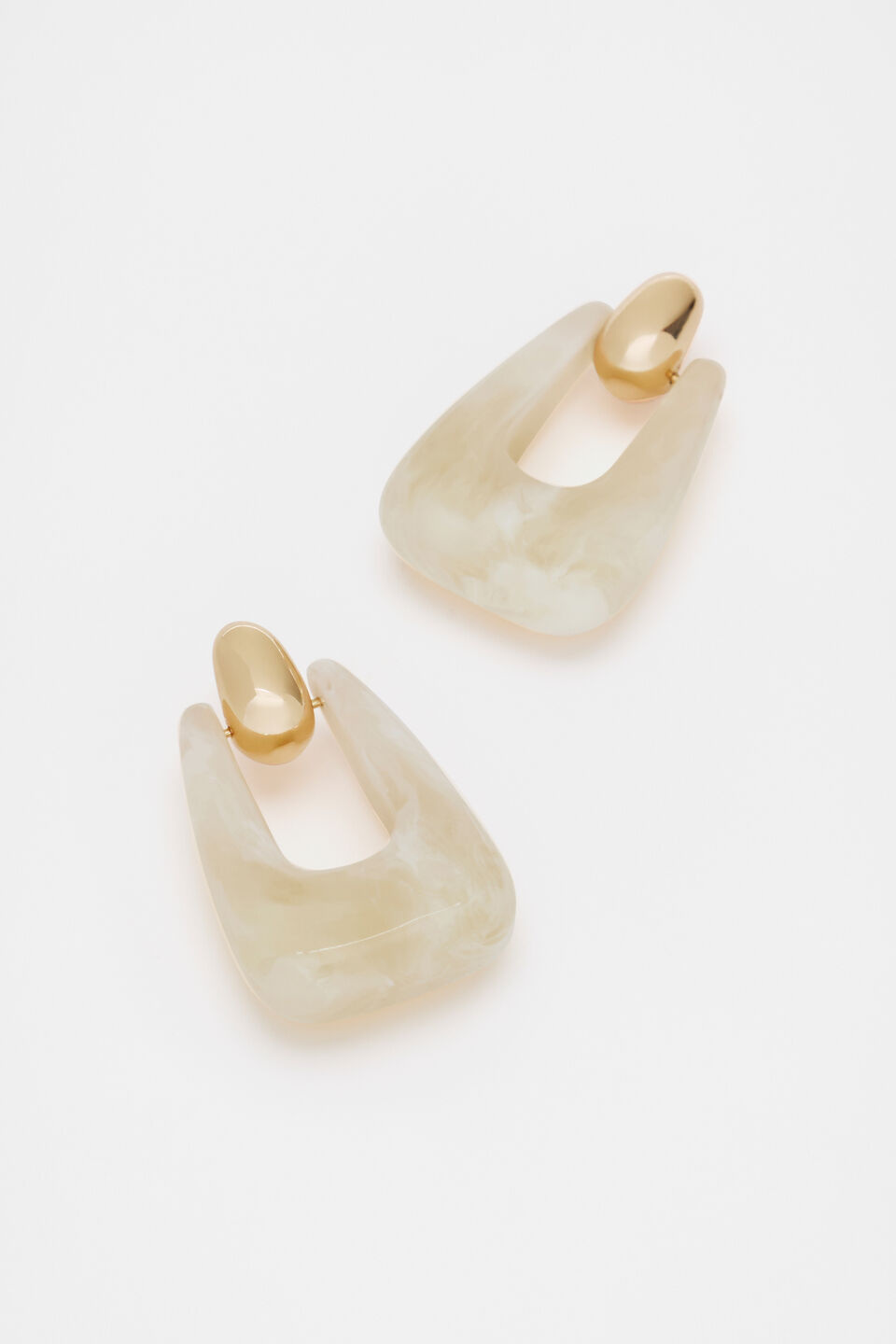 Resin Statement Drop Ear  Cloud Cream