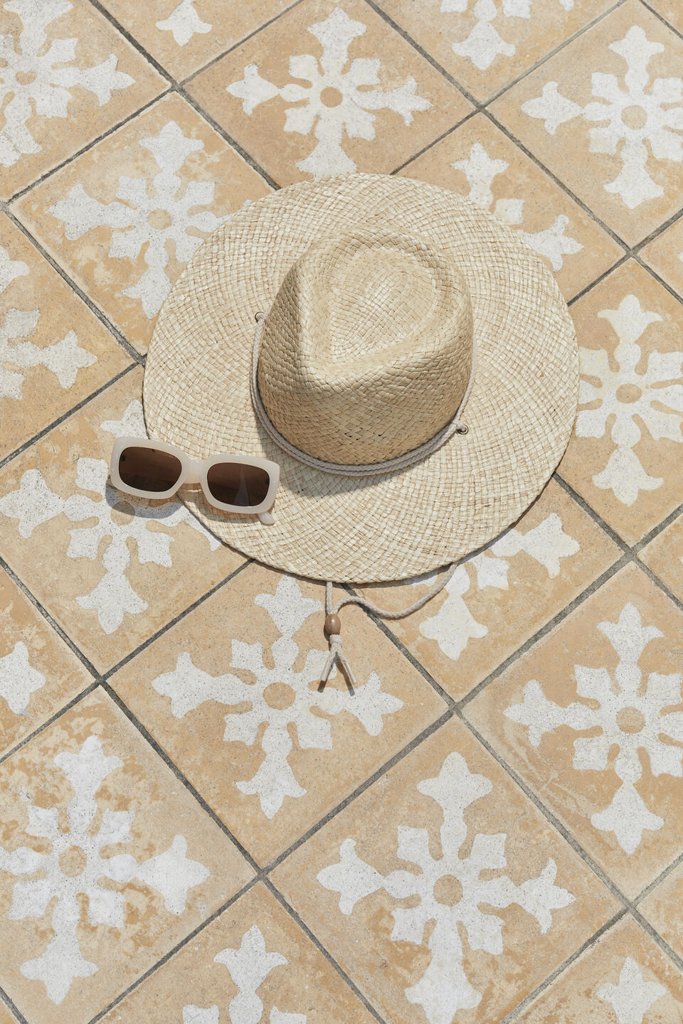 Katie Rectangle Sunglasses  Magnolia