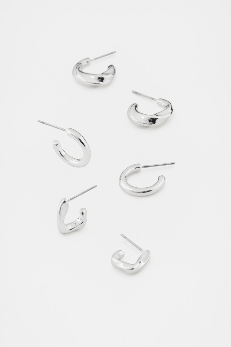 Sculptural Twist Ear Pack  Silver
