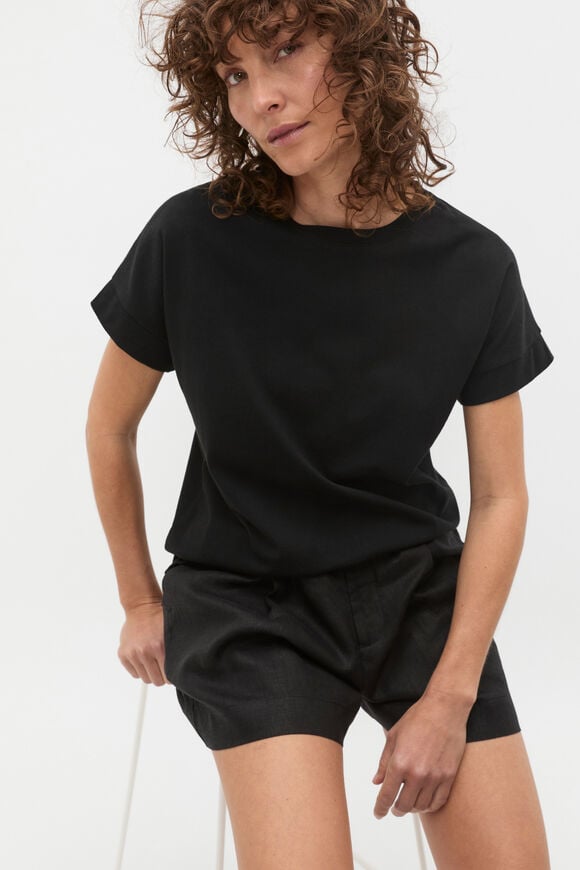 Core Longline Tee  Black Core Longline Tee  Black  hi-res
