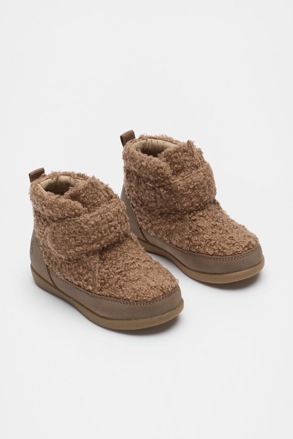 Teddy Boot  Chocolate Shake  hi-res