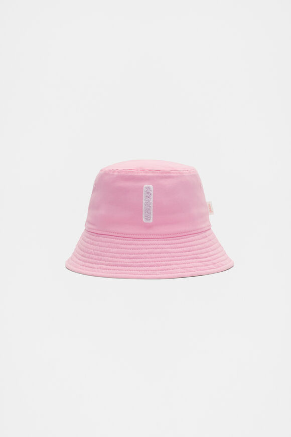 Initial Bucket Hat  I  hi-res