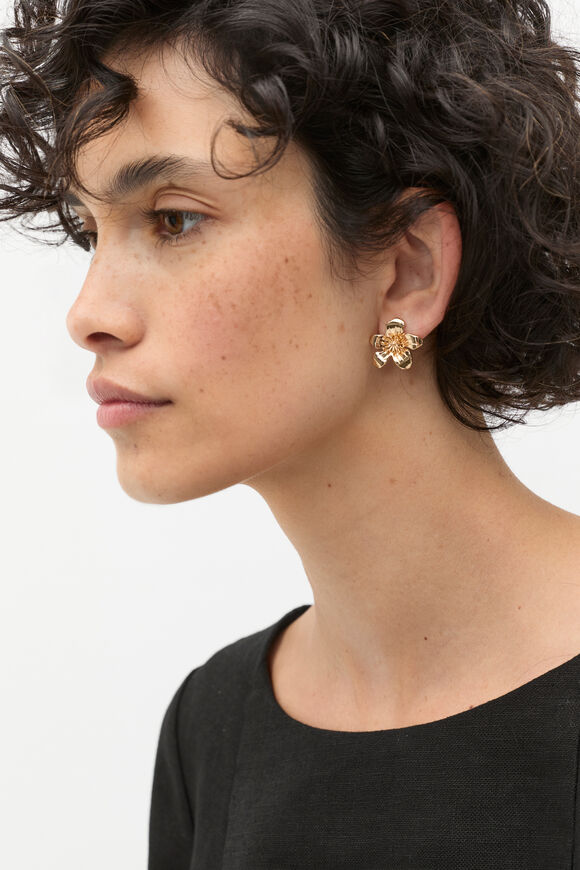 Wildflower Stud  Gold  hi-res