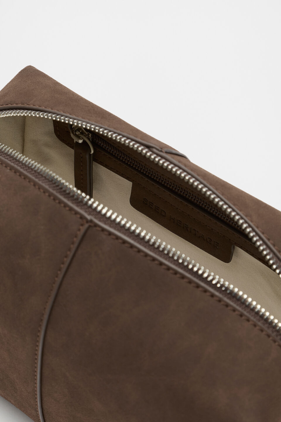 Classic Wash Bag  Cocoa