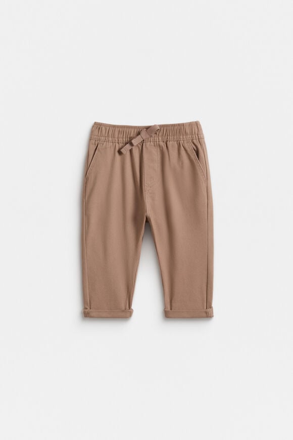 Core Logo Chino  Chocolate Shake  hi-res