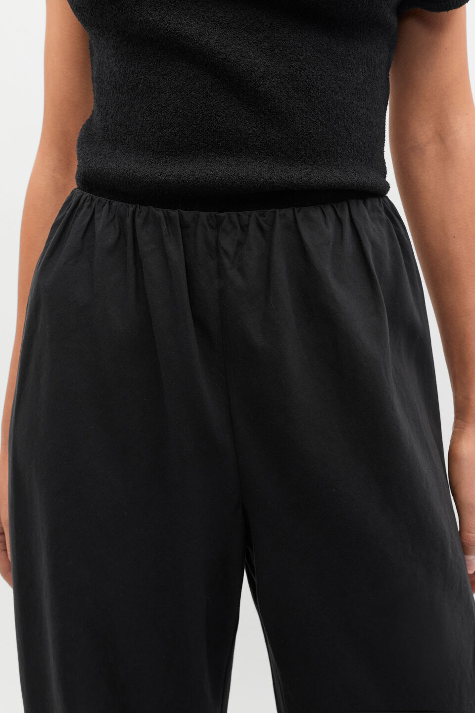 Gathered Waist Pant  Black