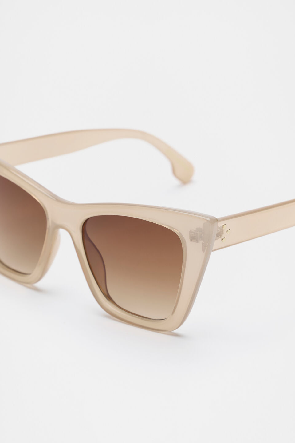 Paola Designer Catseye Sunglasses  Nougat